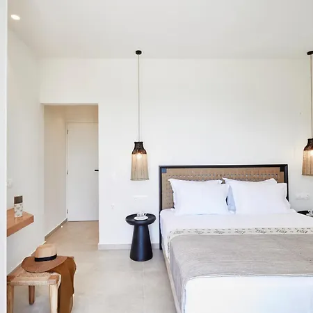 Ammos Luxury Apartahotel