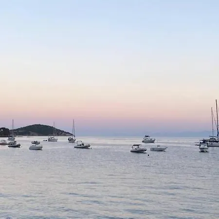 Ammos Luxury スキアトスタウン