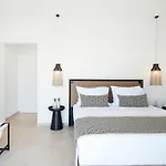 Ammos Luxury Aparthotel 4*