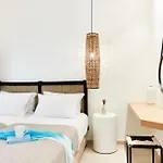 Ammos Luxury