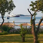 Ammos Luxury 4*